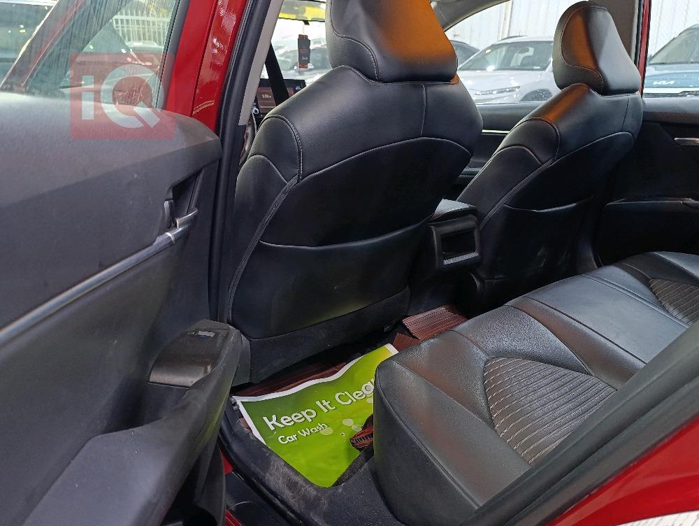 تۆیۆتا کامری